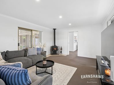 138 Salisbury Road, Swan View WA 6056
