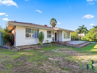 12 Kathleen Close, Maida Vale WA 6057