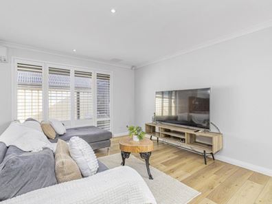8 Myall Fairway, Clarkson WA 6030