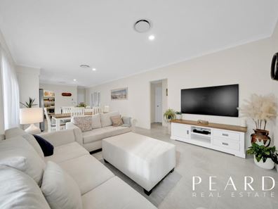 9A Huntsville Court, Wanneroo WA 6065