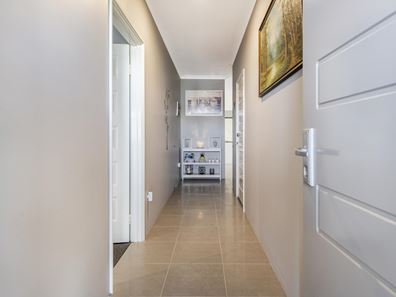 9 Daffodil Way, Karnup WA 6176