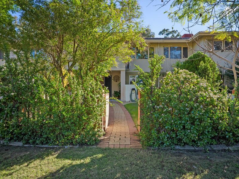 11 Cato Place, Lockridge