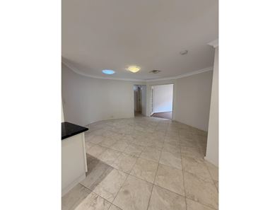 17 Meadowbrook Bvd, Dianella WA 6059