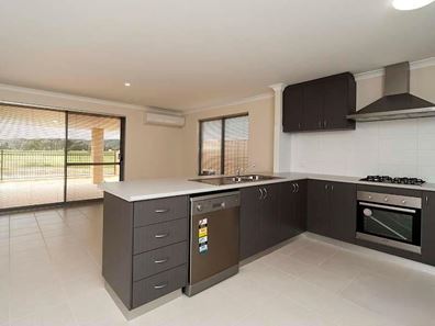2 Dowak Lane, Byford WA 6122