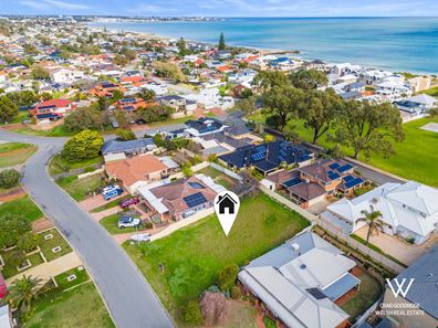 18 Breaker Close, Silver Sands WA 6210