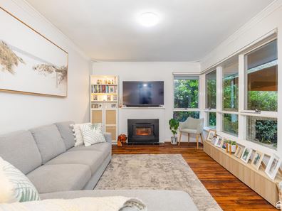 7 Ellen Street, Mount Nasura WA 6112