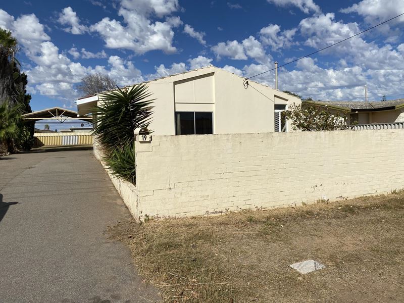 19 Maidstone Street, Mount Tarcoola WA 6530