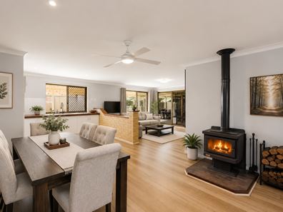 18 Karrawa Gardens, Port Kennedy WA 6172