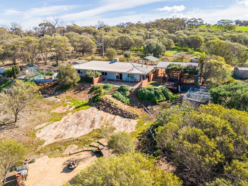 271 Old Plains Road, Bejoording WA 6566