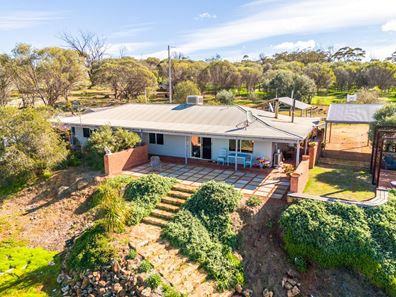 271 Old Plains Road, Bejoording WA 6566