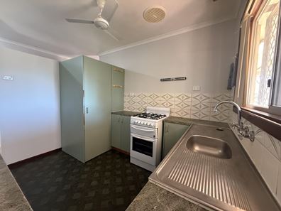 11 Knowsley Street East, Derby WA 6728