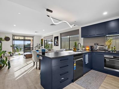46 Carnelian Avenue, Australind WA 6233
