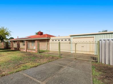 35 Woodbridge Drive, Cooloongup WA 6168