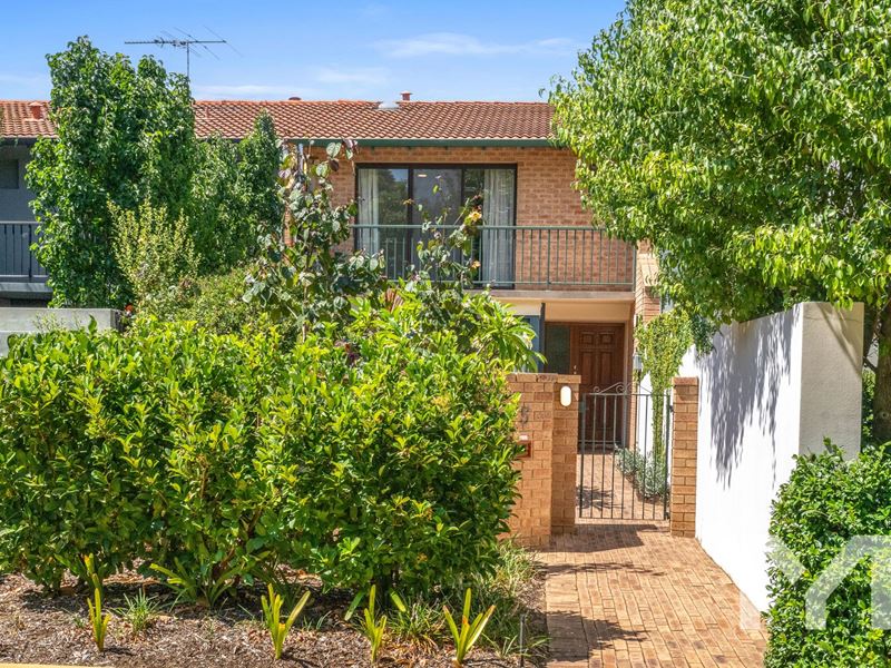 5/6 Park Lane, Claremont