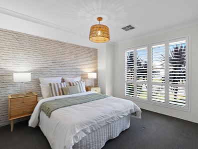 10 Langdon Loop, Caversham WA 6055