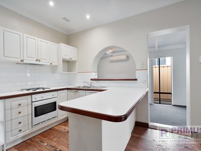 198 Douglas Avenue, Kensington WA 6151
