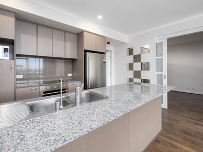 19/98 Lake Street, Northbridge WA 6003