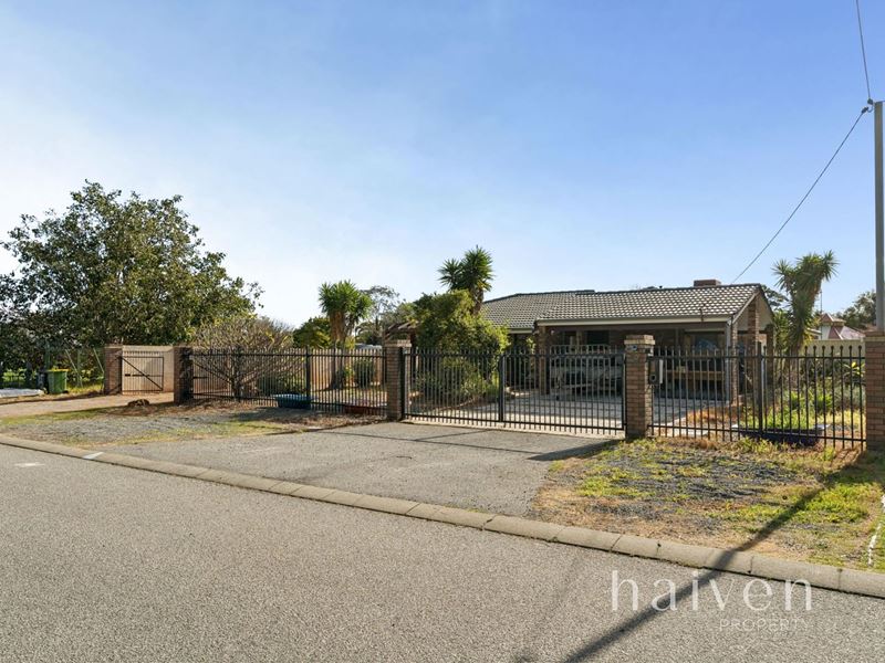 15 Charlesworth Street, Gosnells WA 6110