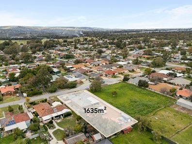 15 Charlesworth Street, Gosnells WA 6110