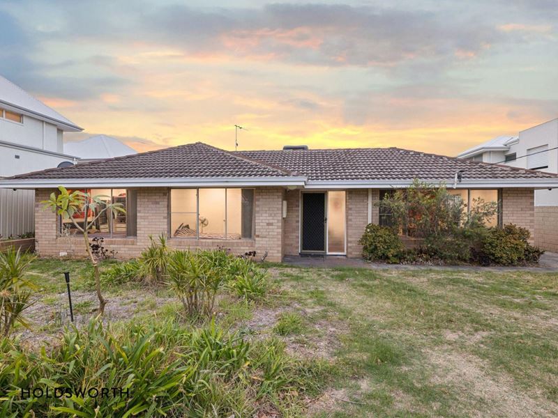 13 Dongara Street, Innaloo WA 6018