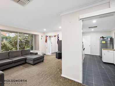 13 Dongara Street, Innaloo WA 6018