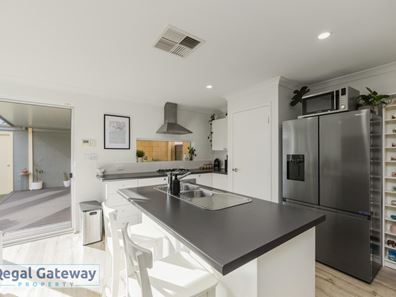 77 Littabella Avenue, Wandi WA 6167