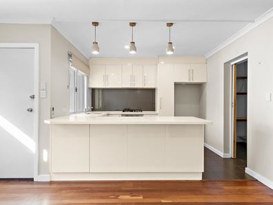 1 Oswald Street, Coolbellup WA 6163