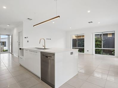 9 Antila Street, Bennett Springs WA 6063