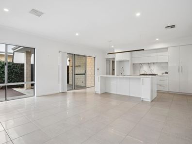 9 Antila Street, Bennett Springs WA 6063