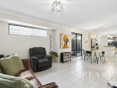 16 Bahama Way, Banksia Grove WA 6031