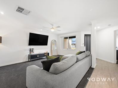 43 Coulterhand Circle, Byford WA 6122