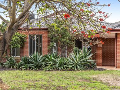 3 Salamanca Parkway, Port Kennedy WA 6172