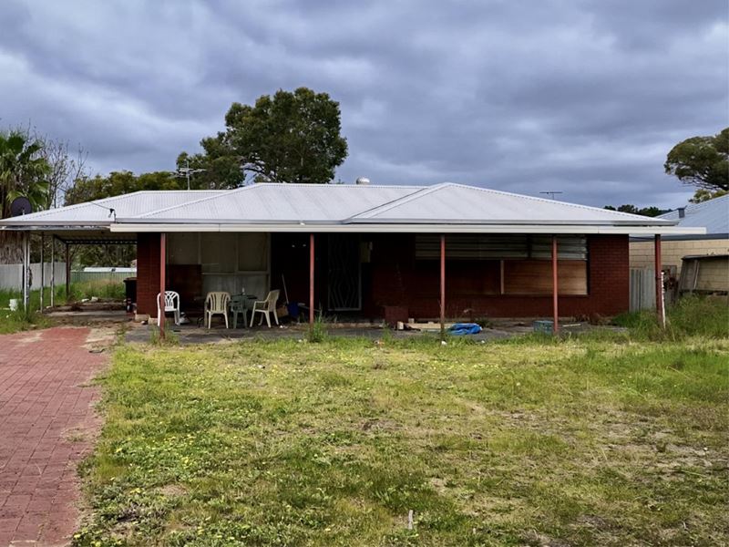 84 Streich Avenue, Kelmscott WA 6111