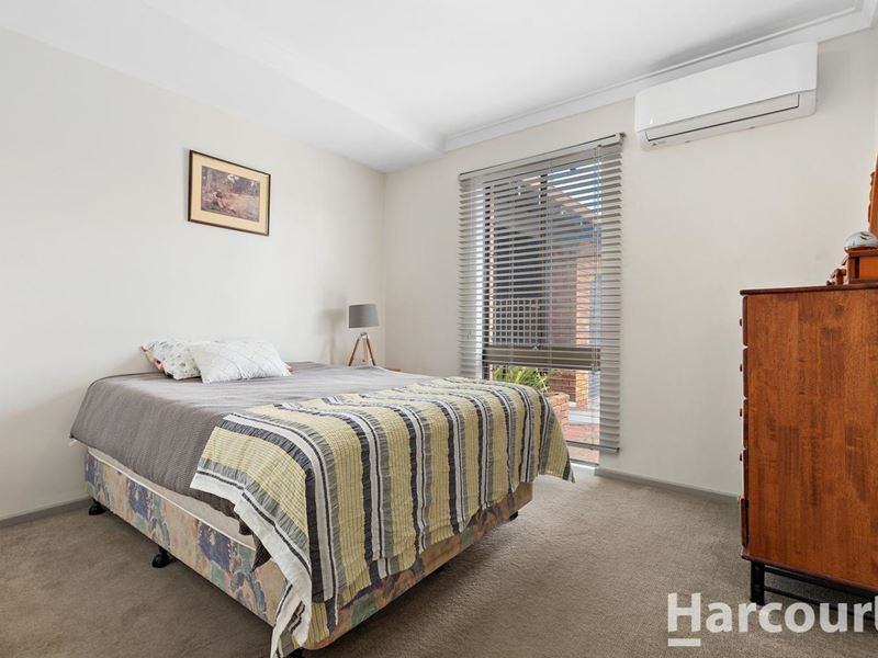 Room 4 67 Glencoe Parade, Halls Head WA 6210