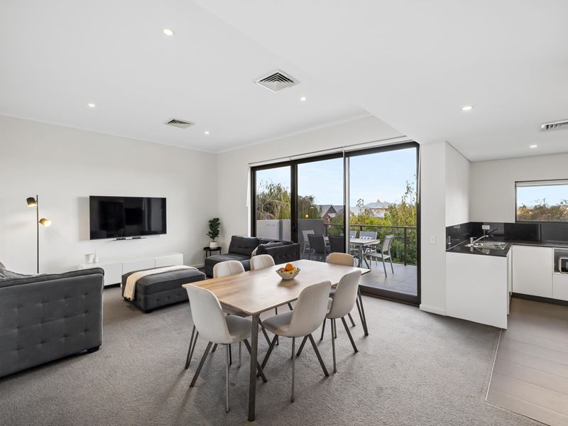 4/17 Leonard Street, Victoria Park WA 6100