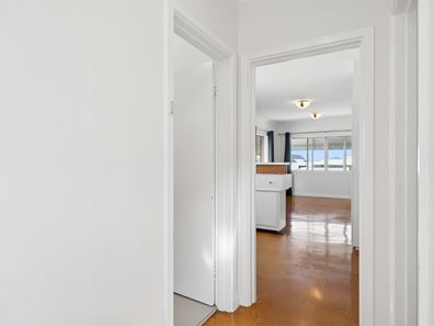 1/8 Hamersley Street, Cottesloe WA 6011