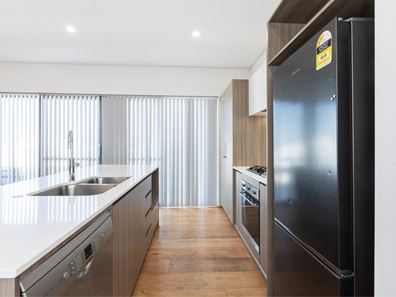 16/5 Birdwood Road, Melville WA 6156