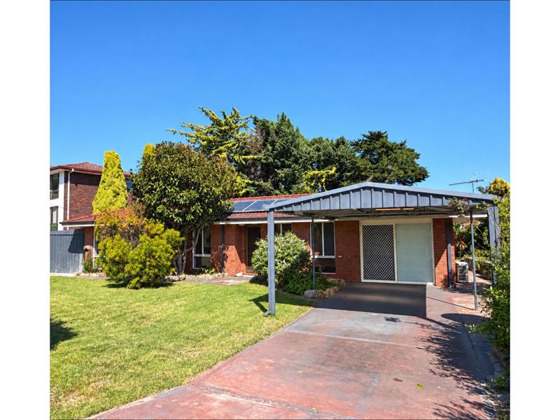 8 Bardley Road, Spencer Park WA 6330