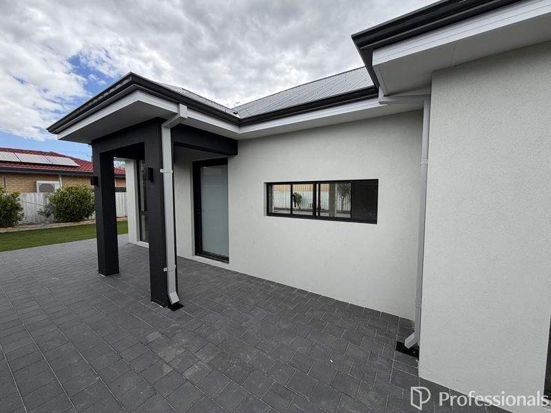 12A Moncrieff Road, Langford WA 6147