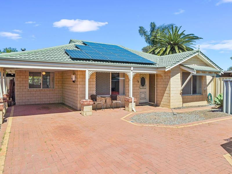 2/2 Oleander Place, Halls Head WA 6210