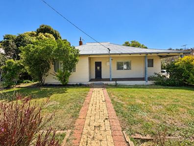 24 Furnival Street, Narrogin WA 6312