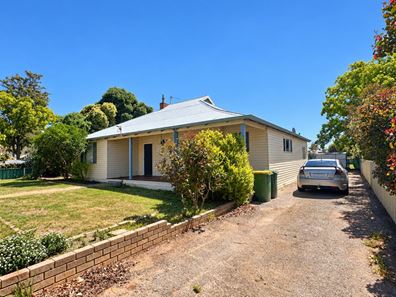 24 Furnival Street, Narrogin WA 6312