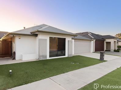 24 Malmaison Way, Landsdale WA 6065