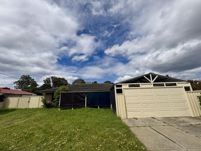 74 Hilton Crescent, Maddington WA 6109