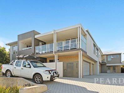 4/4 Barnes Street, Innaloo WA 6018
