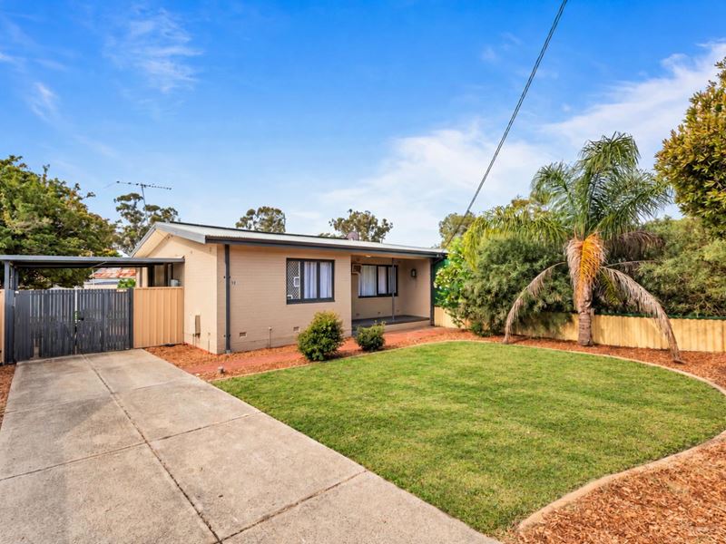 32 Letsom Way, Langford