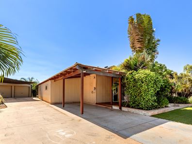 24 Howe Drive, Cable Beach WA 6726