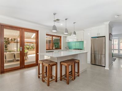 3 Hamilton Way, Silver Sands WA 6210