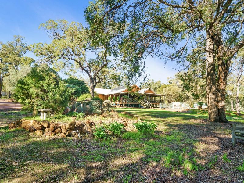 237 Mayo Road, Gidgegannup WA 6083