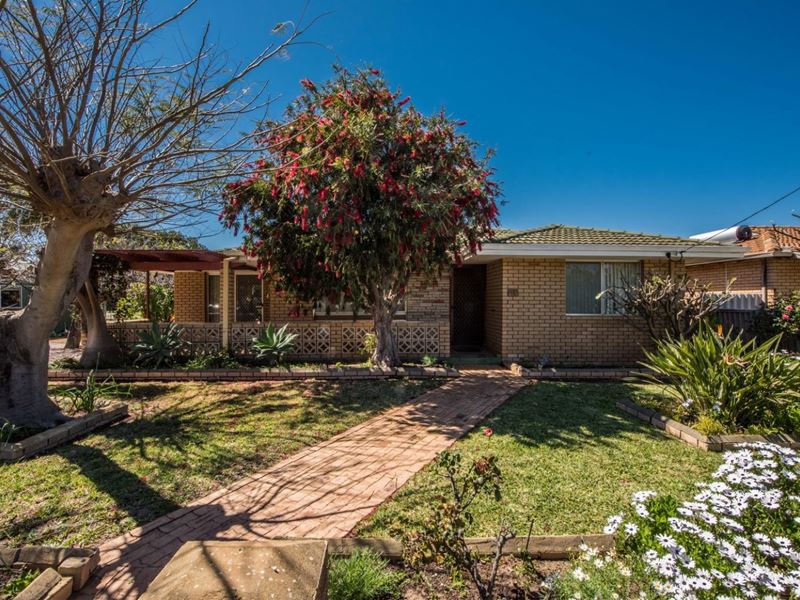 10 Short Street, Dongara WA 6525